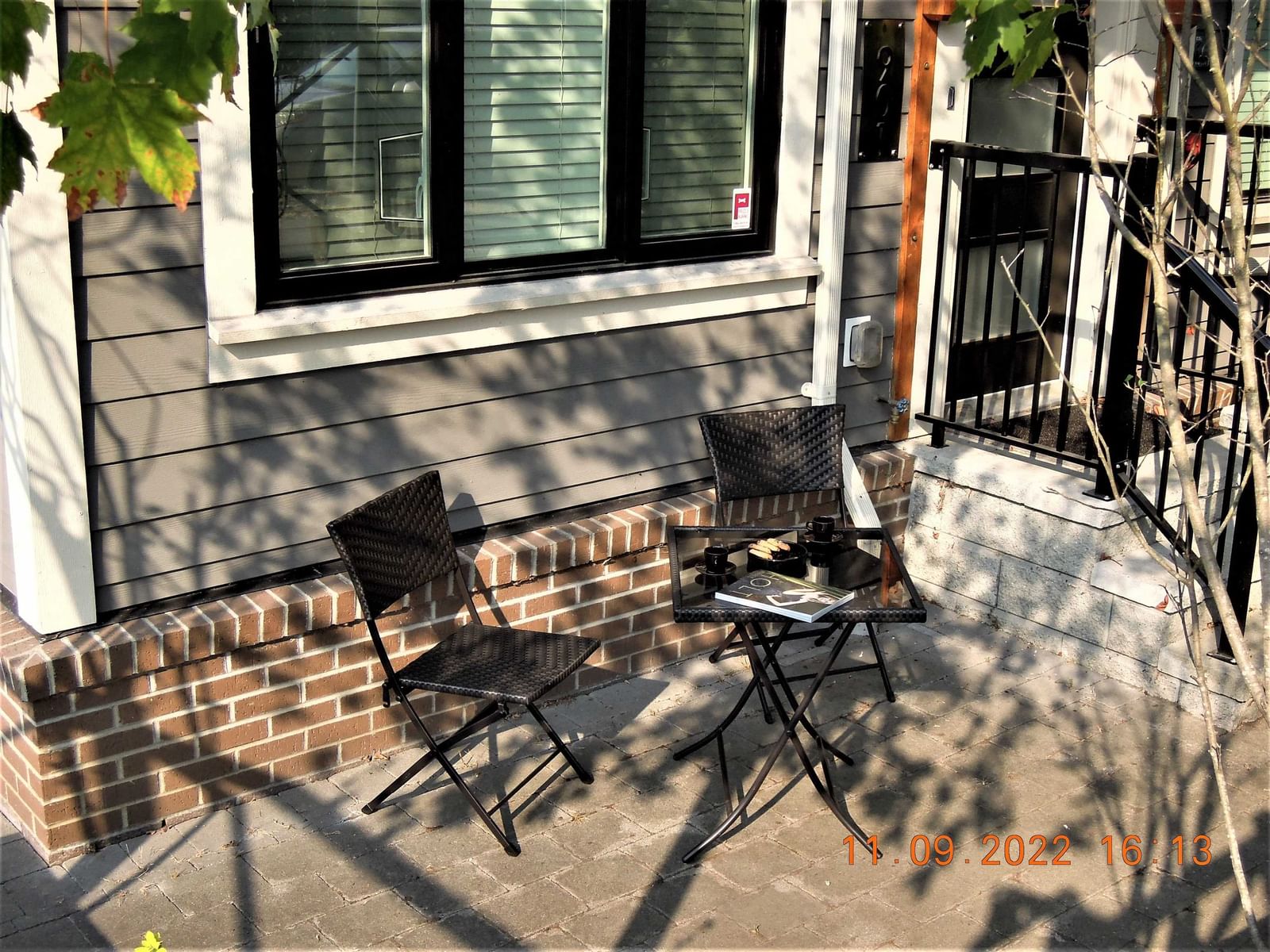 Listing Image 4
