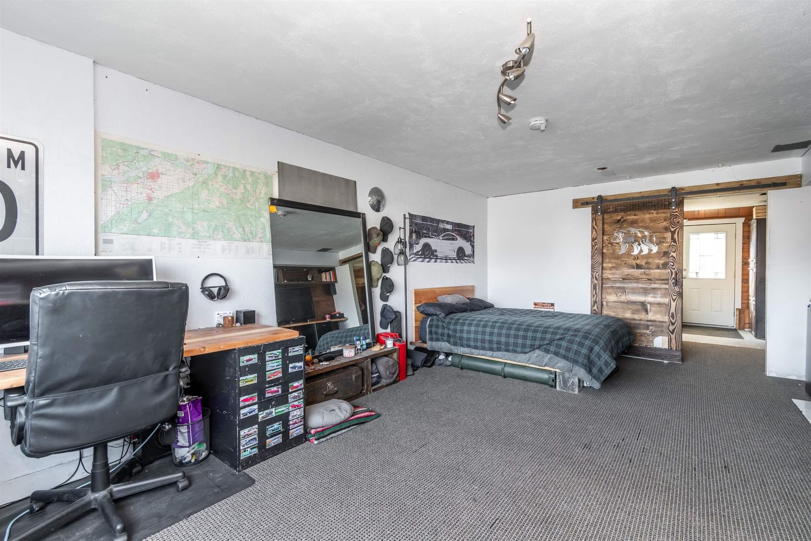 Listing Image 25