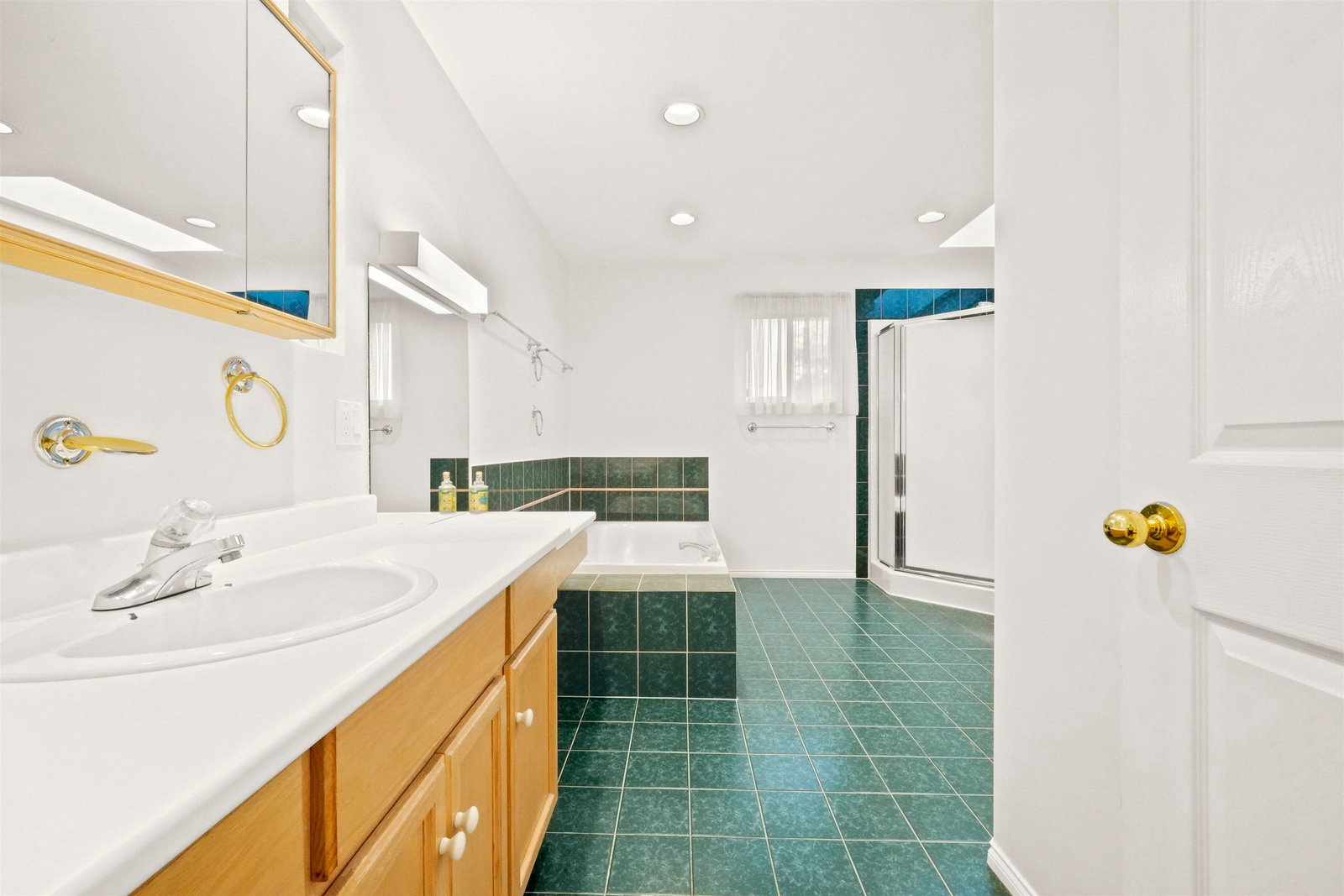 Listing Image 17
