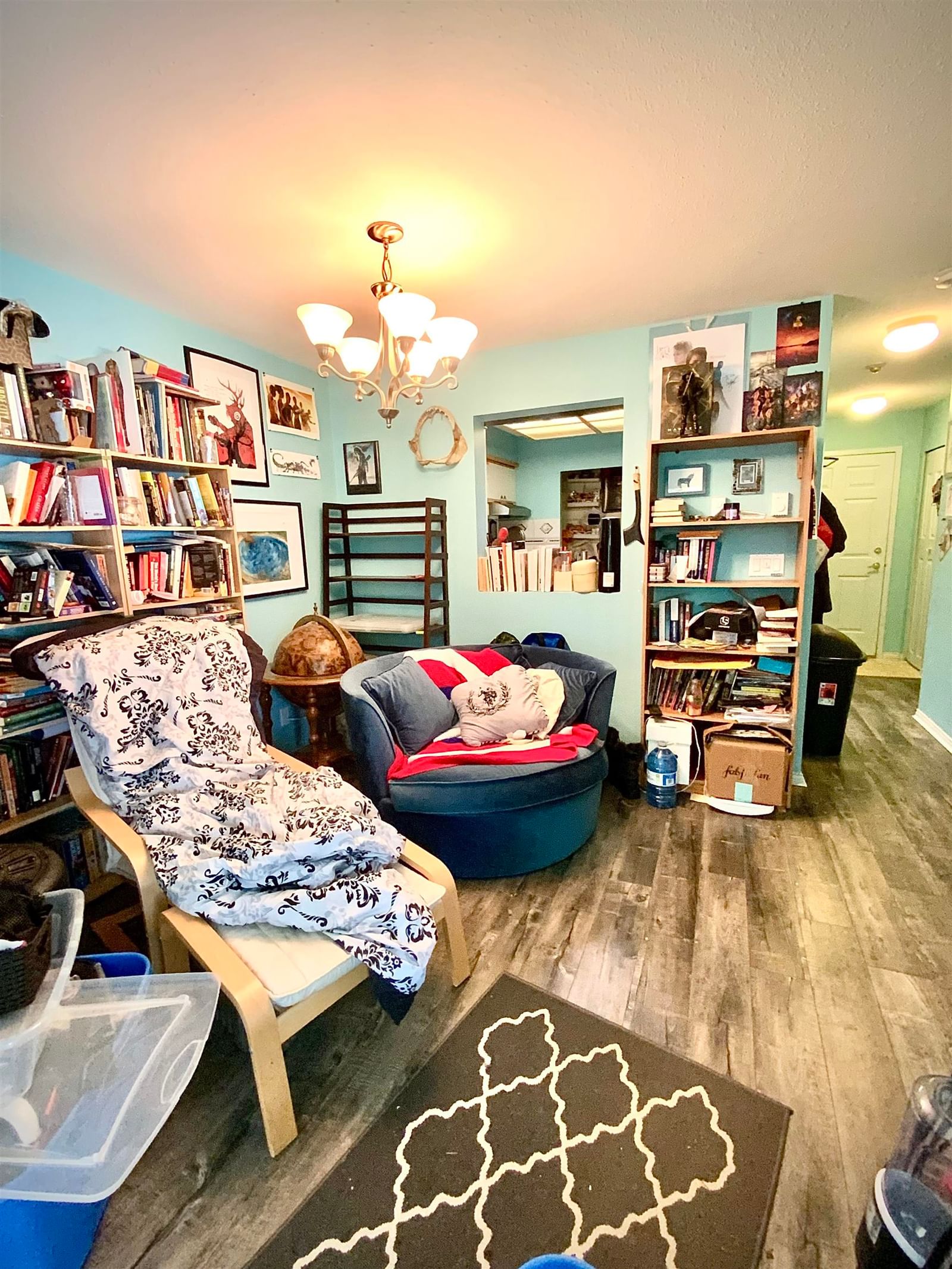 Listing Image 11
