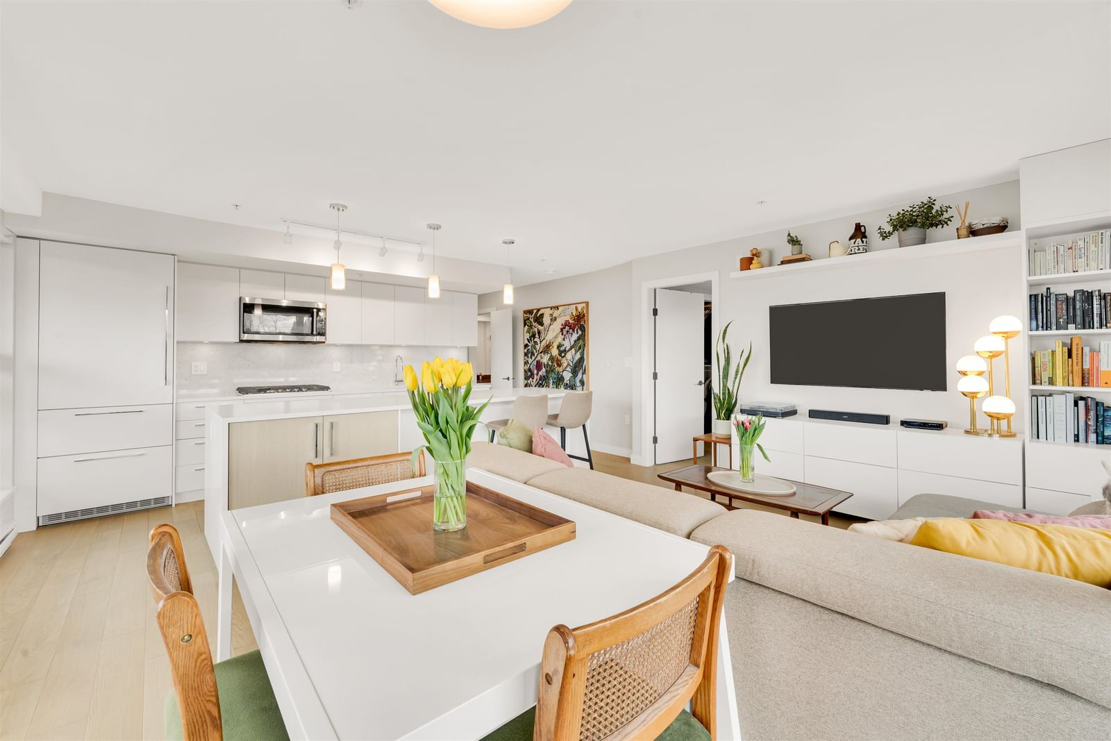 Listing Image 10