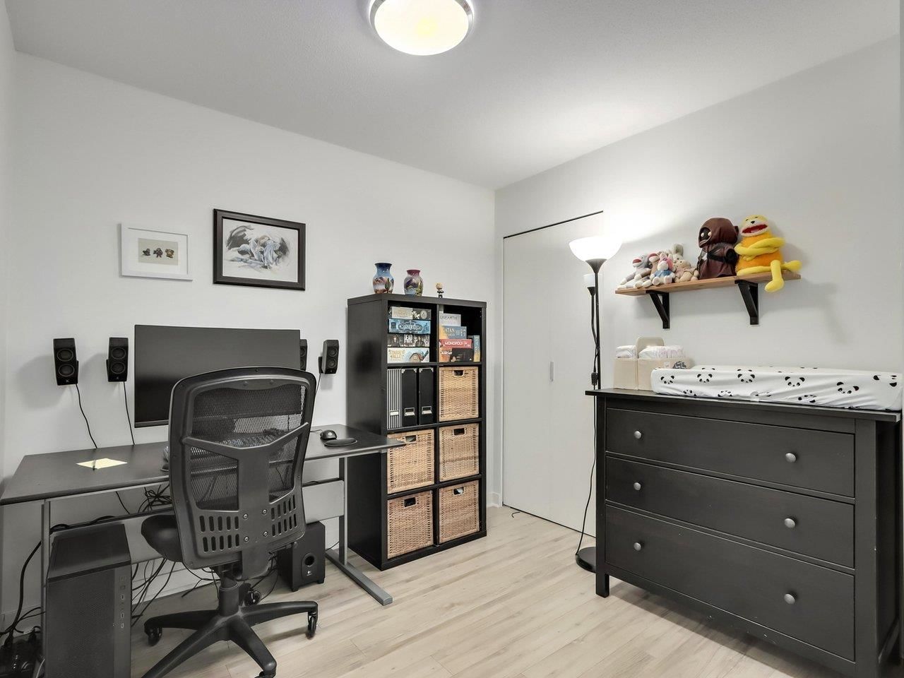Listing Image 20