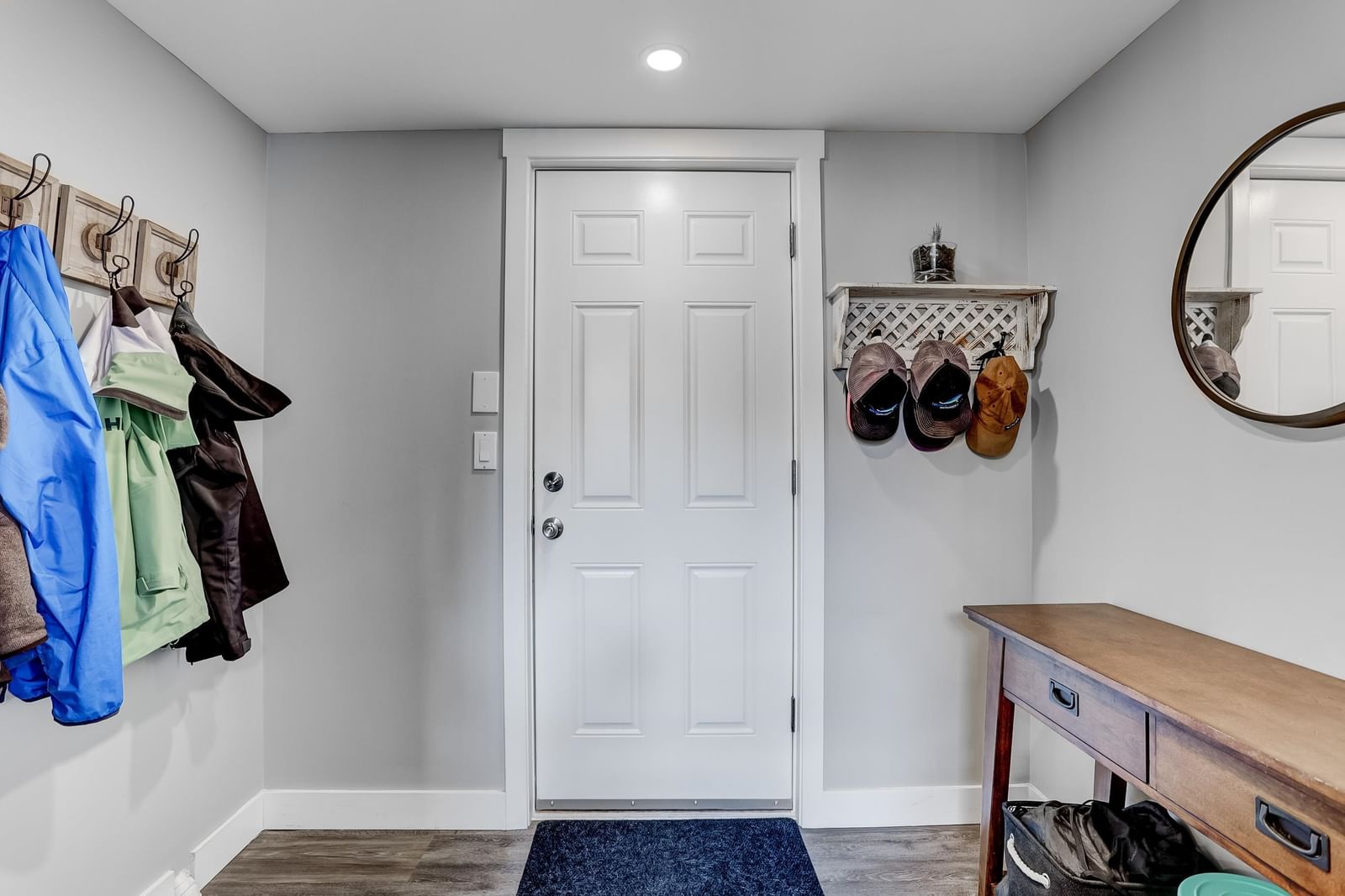 Listing Image 10