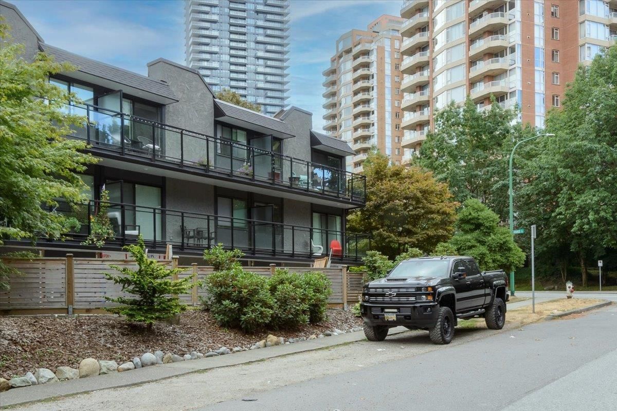 Listing Image 20