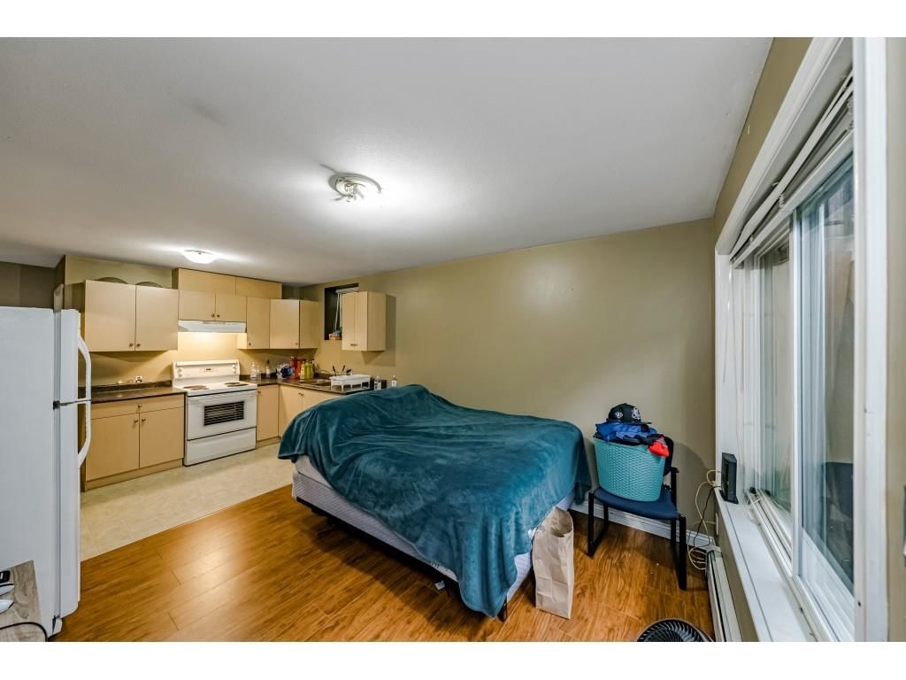 Listing Image 33