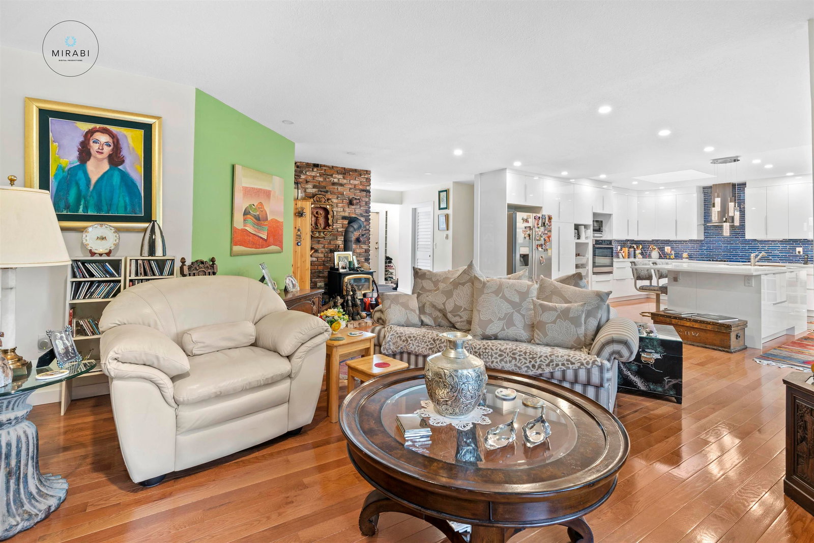 Listing Image 15