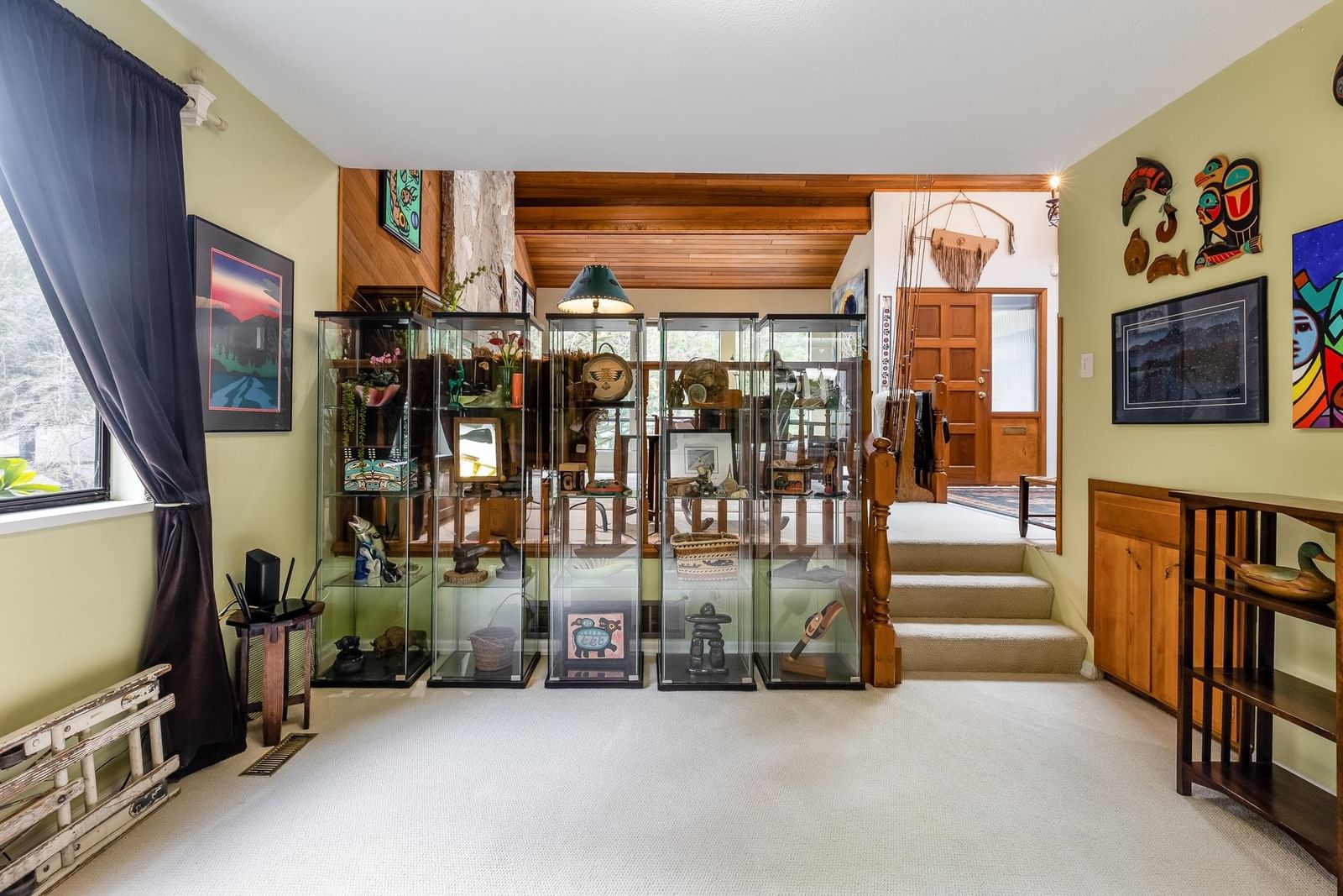 Listing Image 9