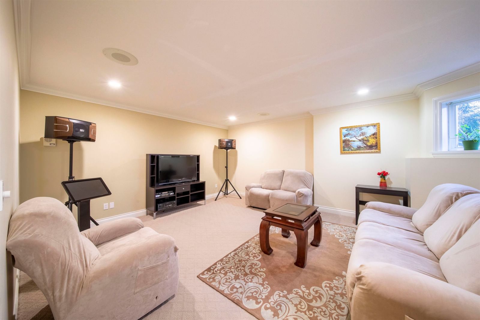 Listing Image 25