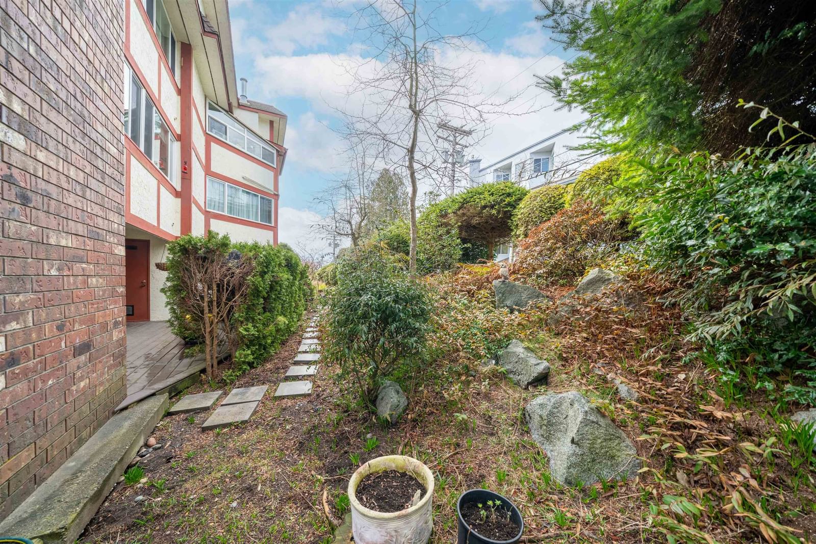 Listing Image 27