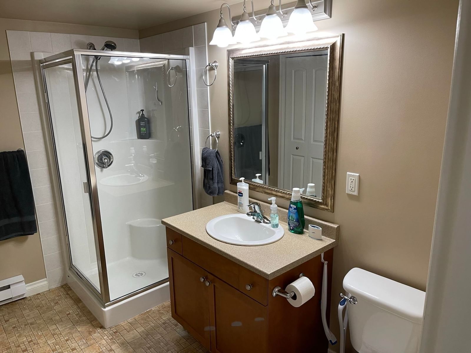 Listing Image 5