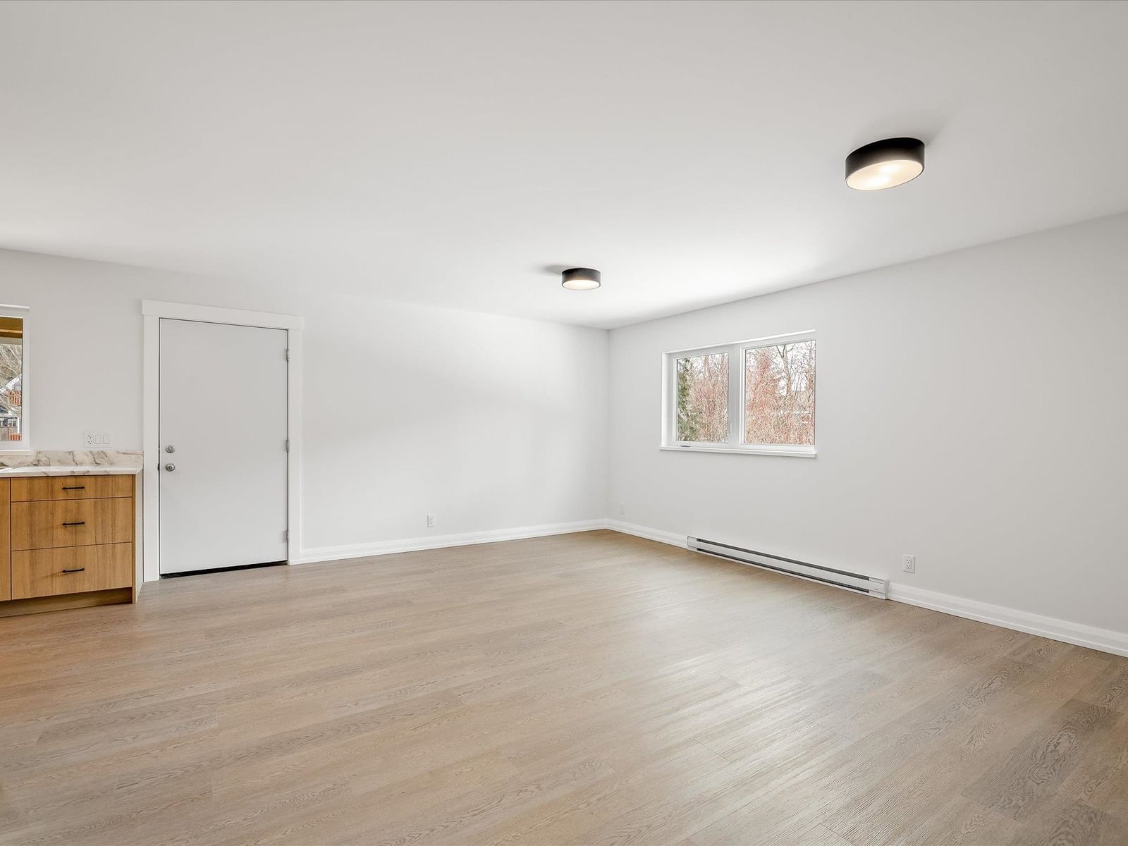 Listing Image 30