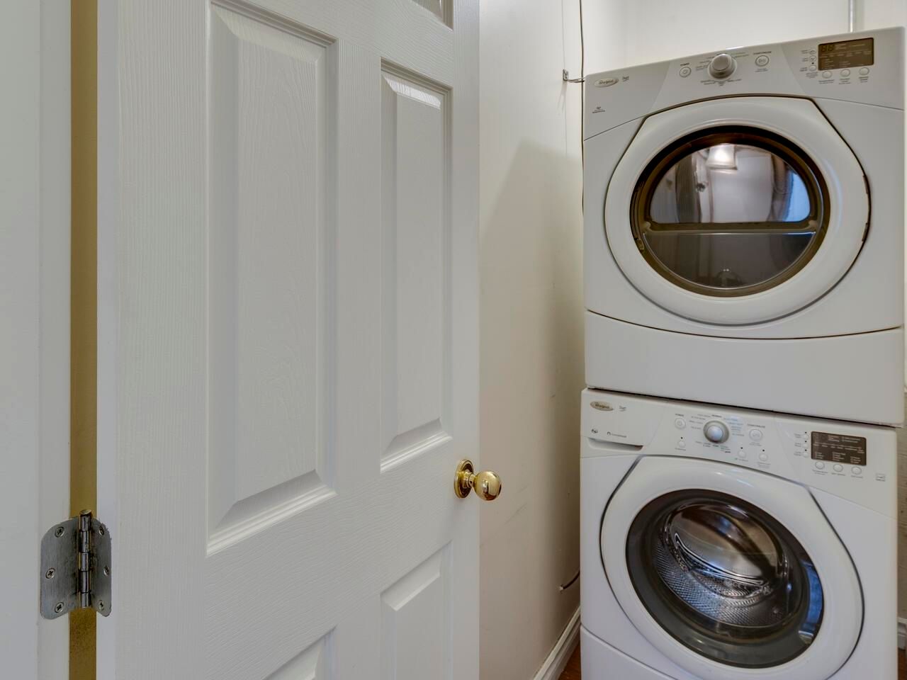 Listing Image 17