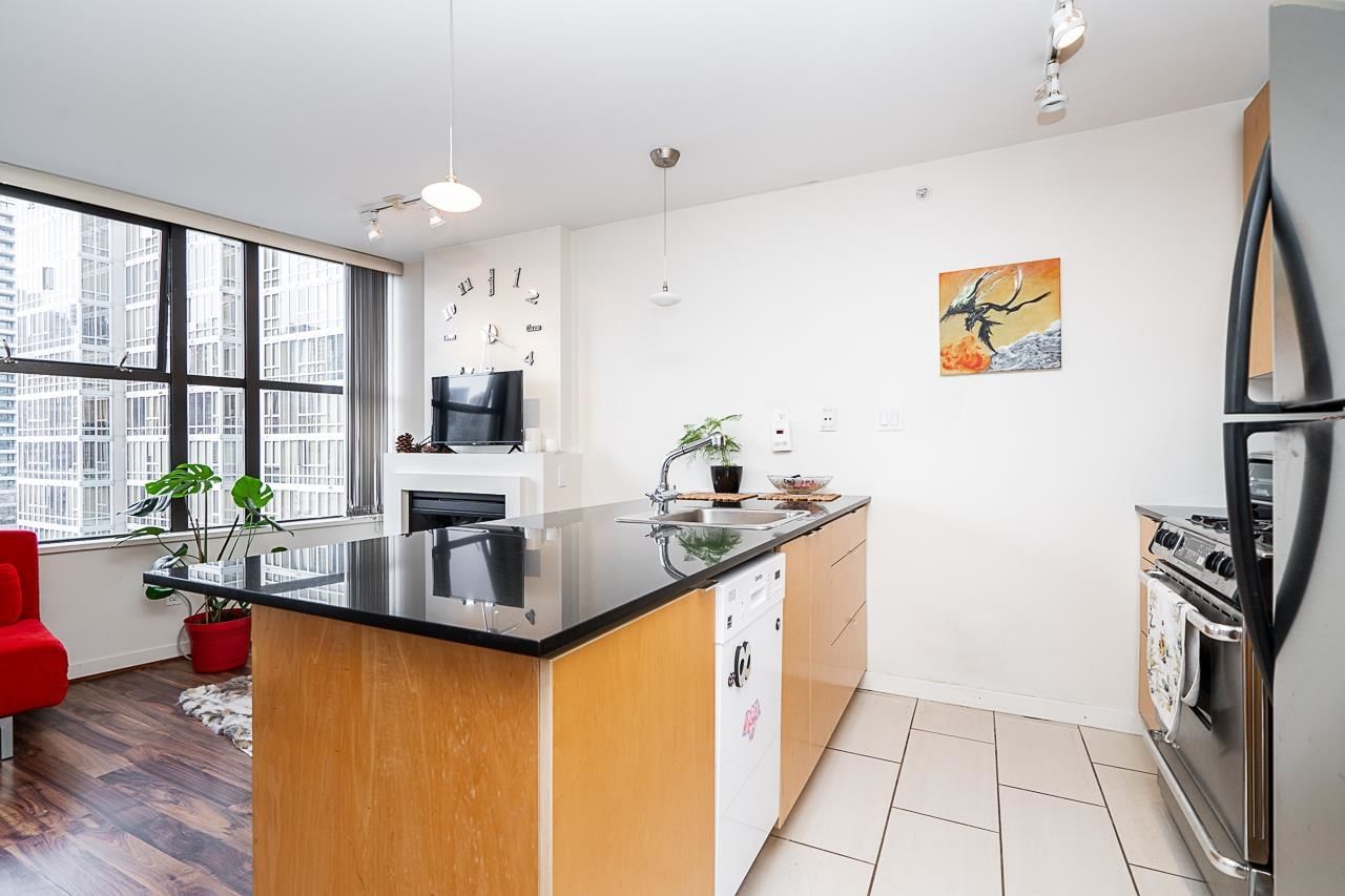 Listing Image 11