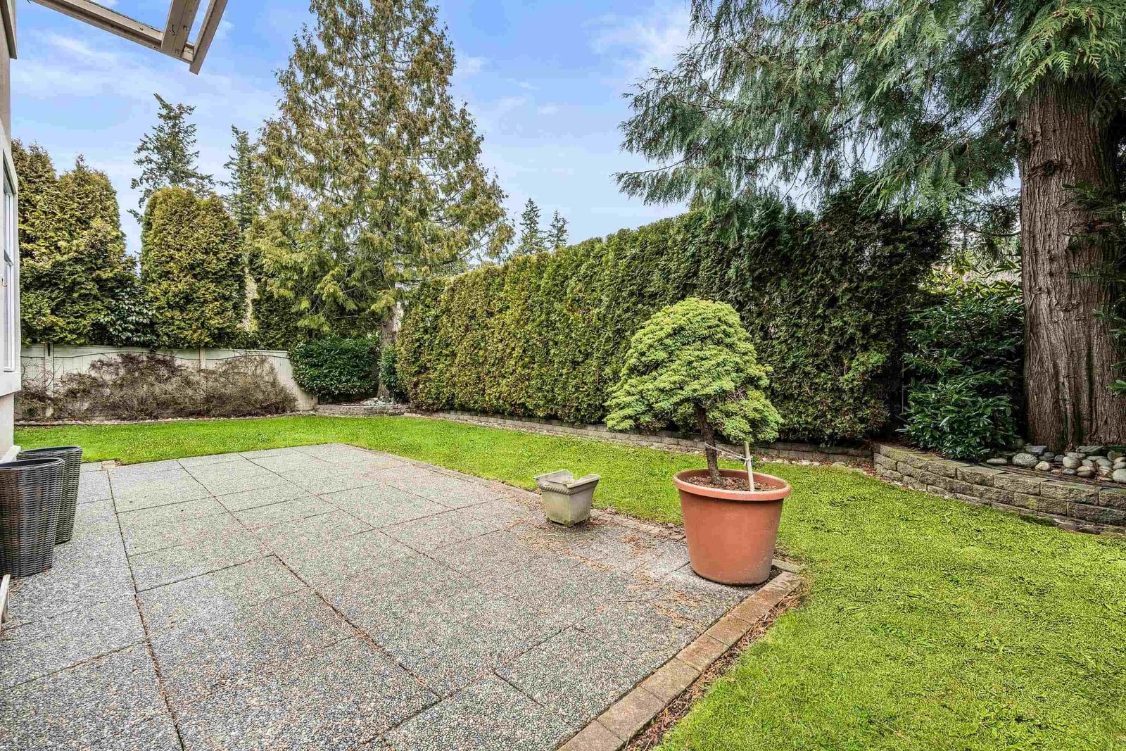 Listing Image 32