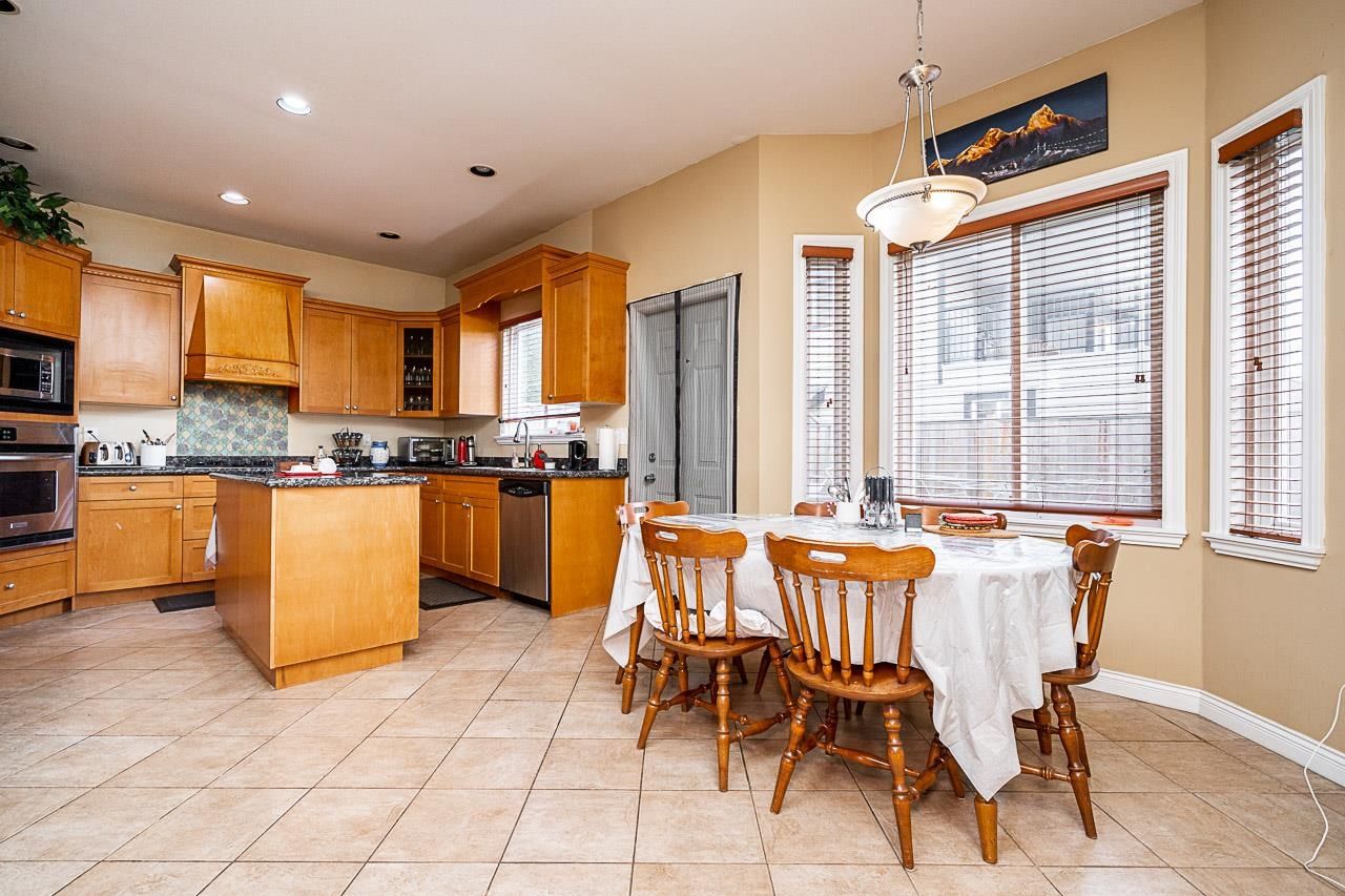 Listing Image 10