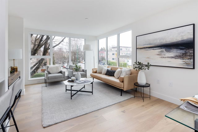 207 - 2485 Larch Street