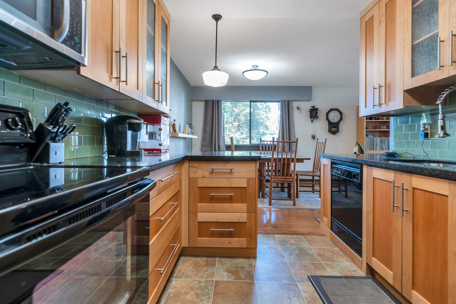 Listing Image 18