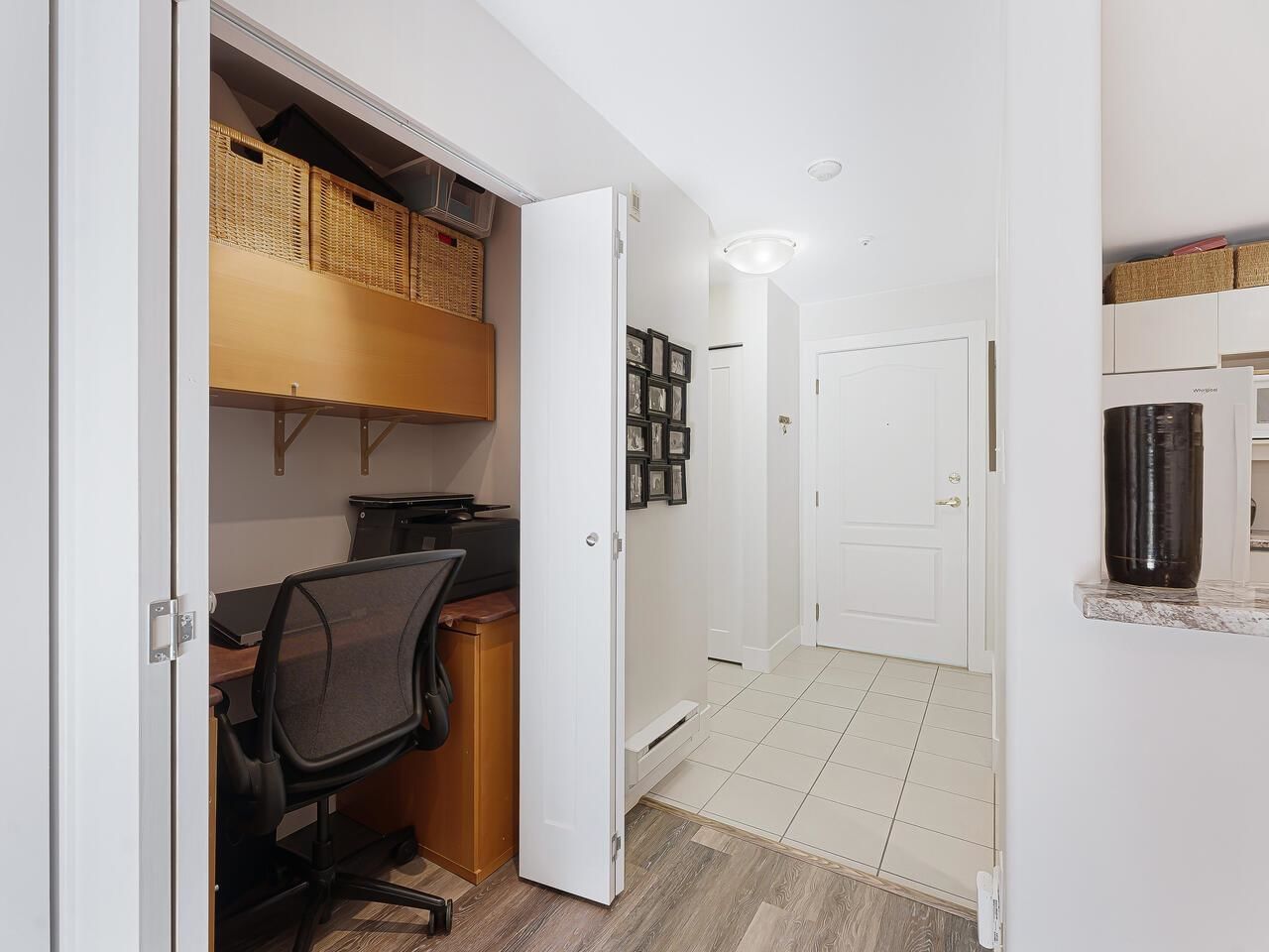 Listing Image 16