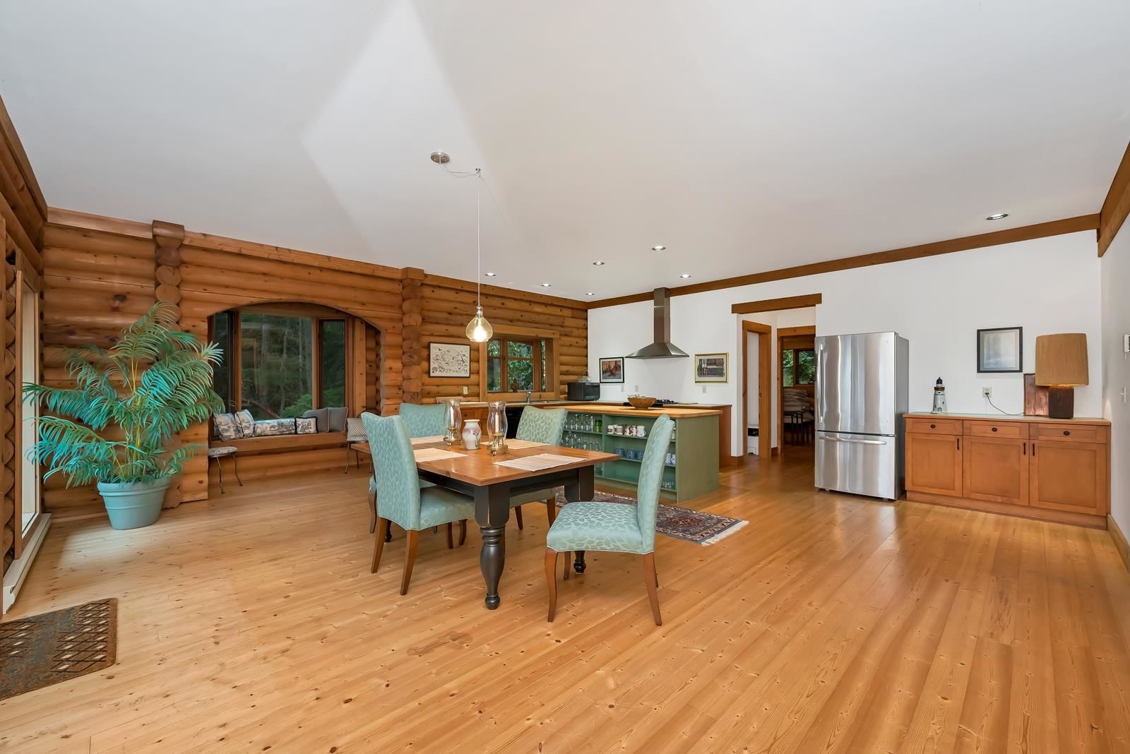 Listing Image 14