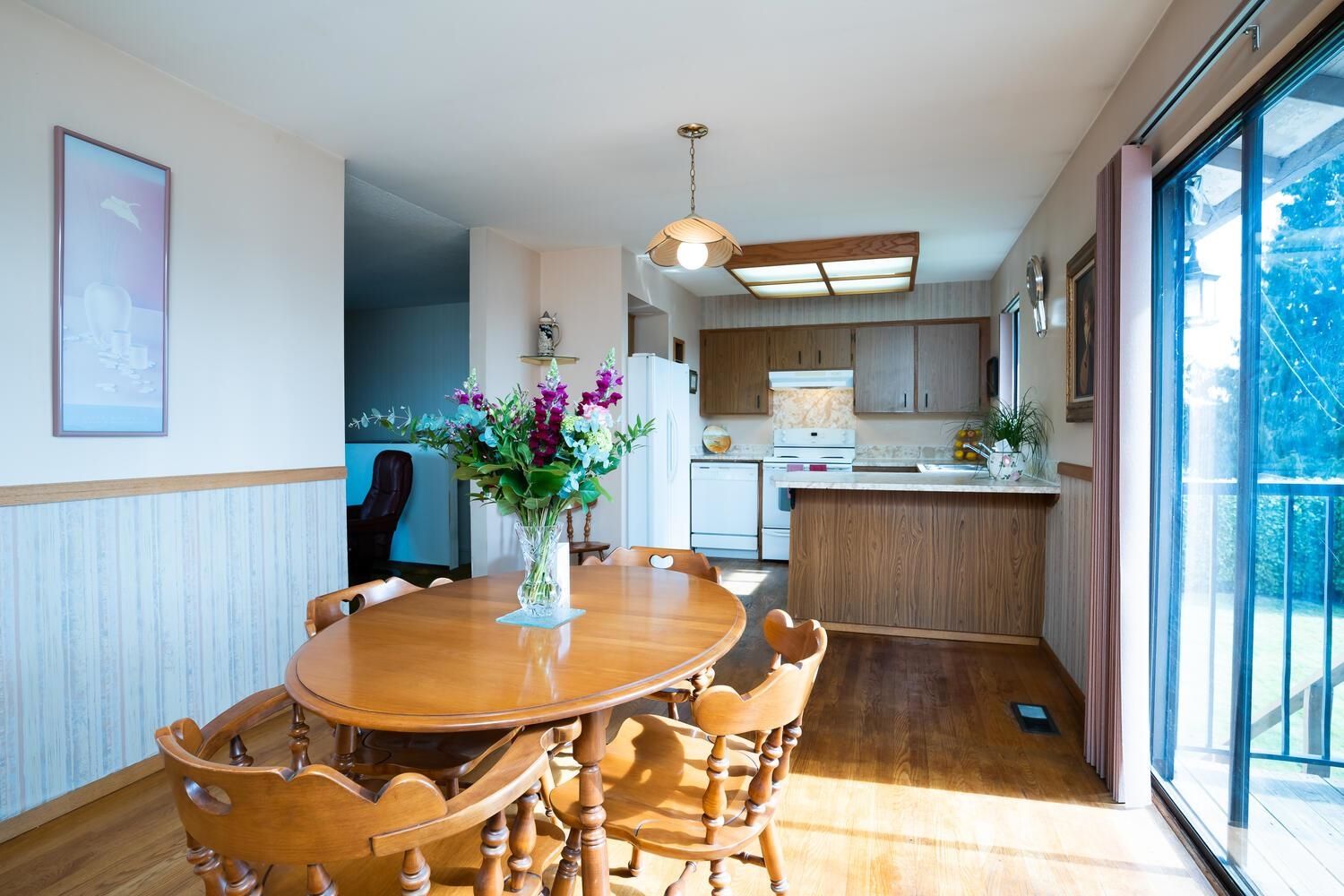 Listing Image 5
