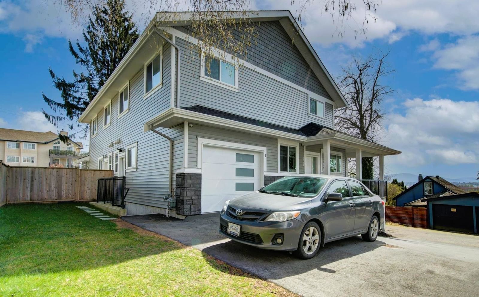 Listing Image 1