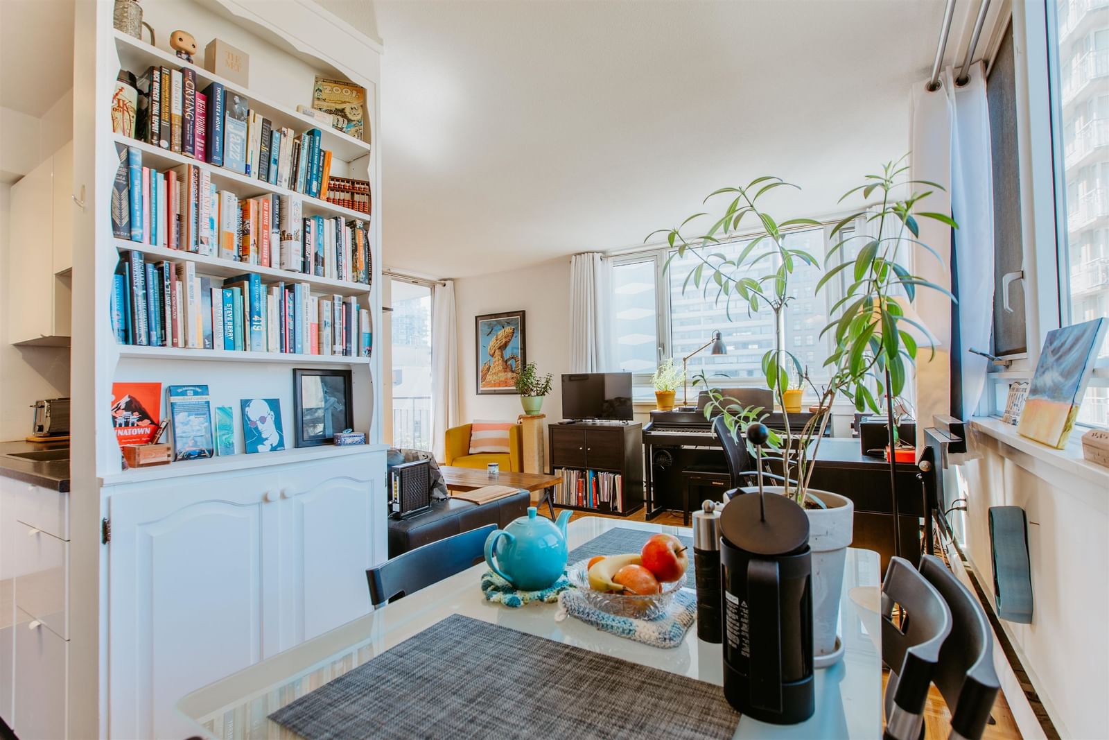Listing Image 10