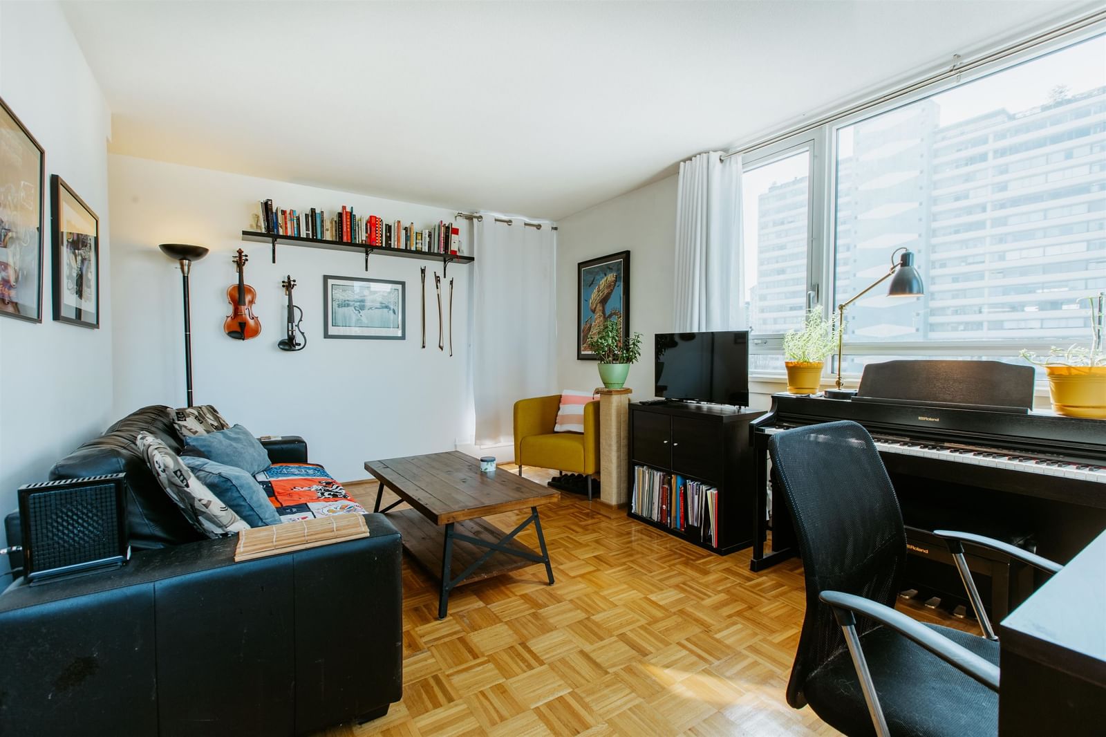 Listing Image 15