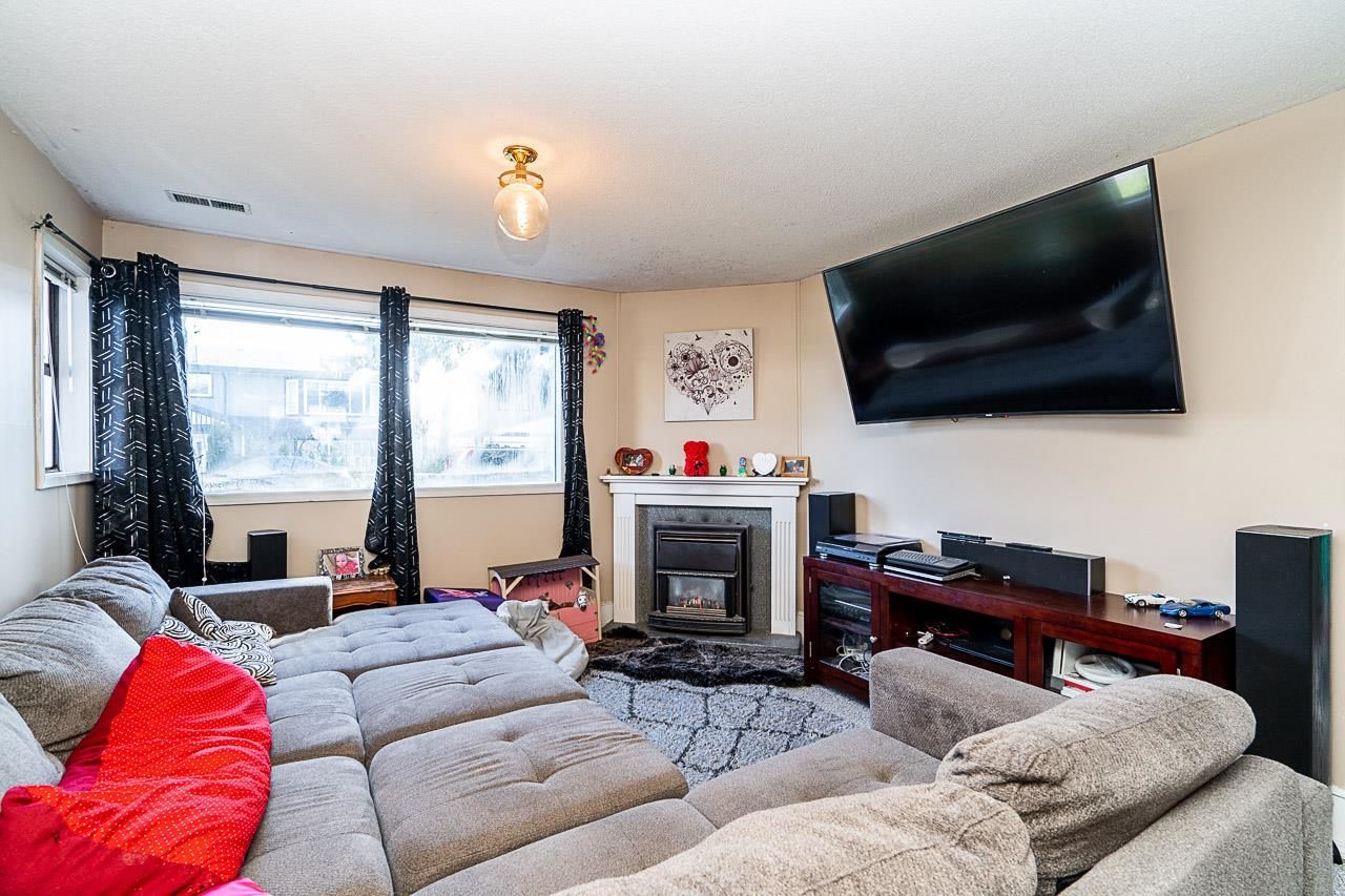 Listing Image 14