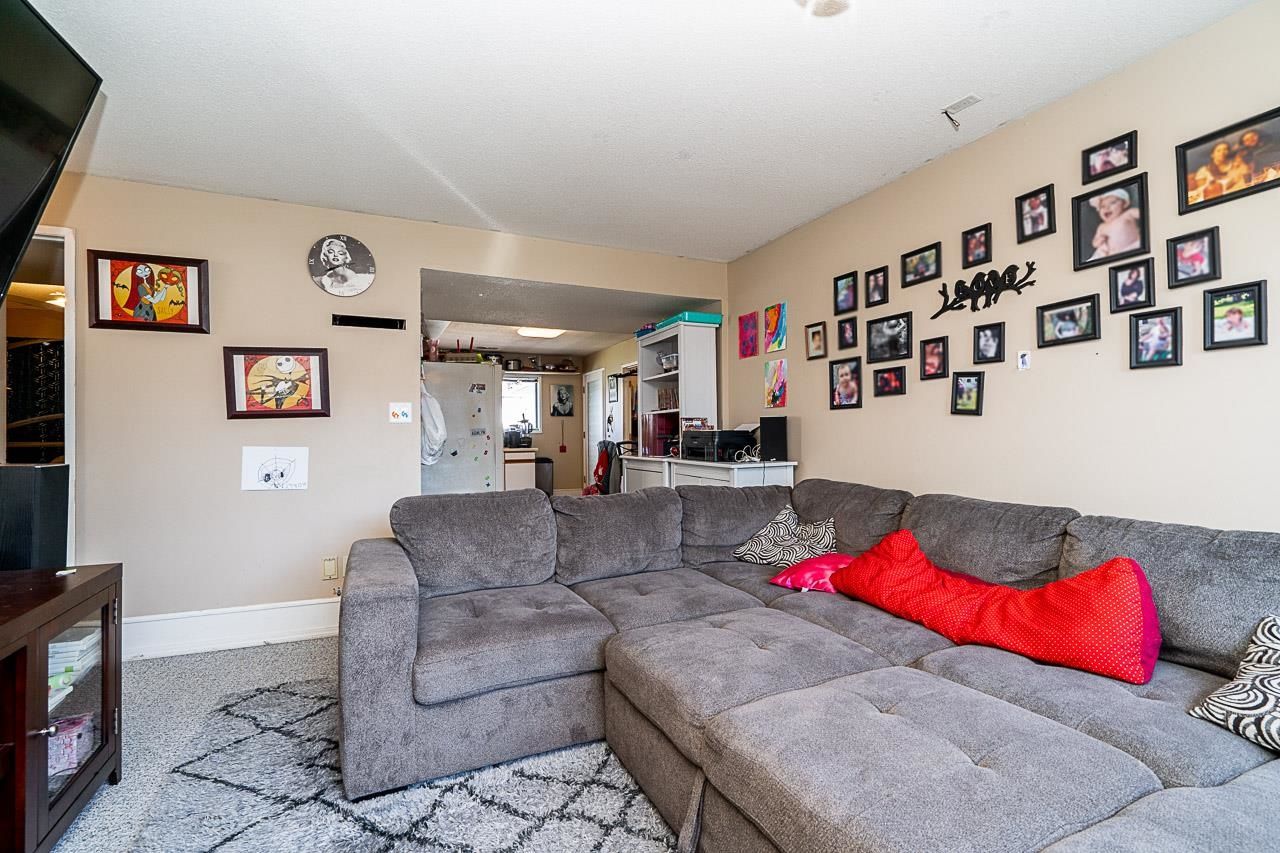 Listing Image 15