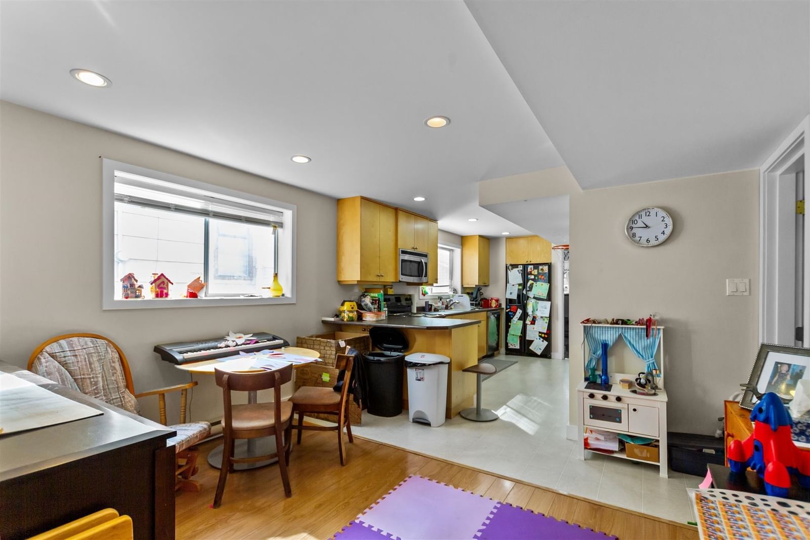 Listing Image 16