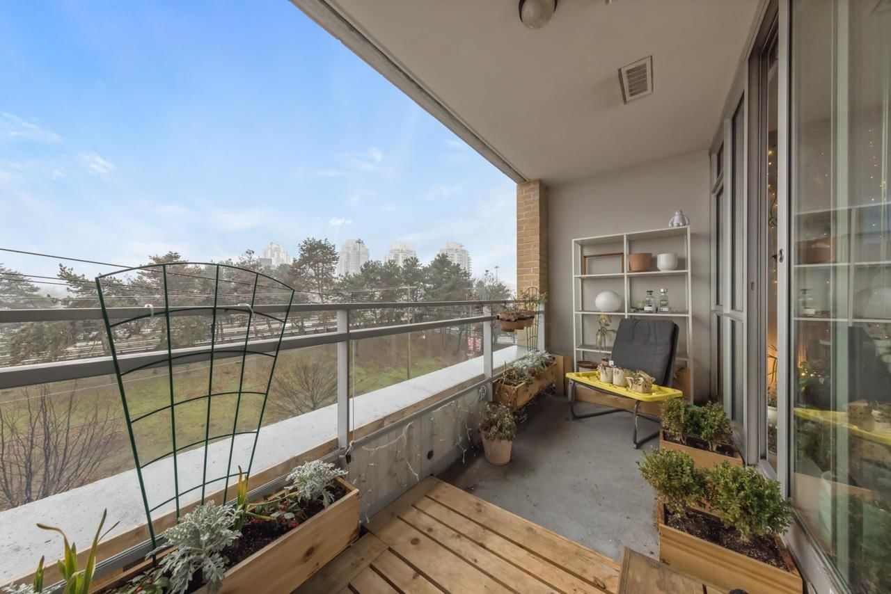 Listing Image 15