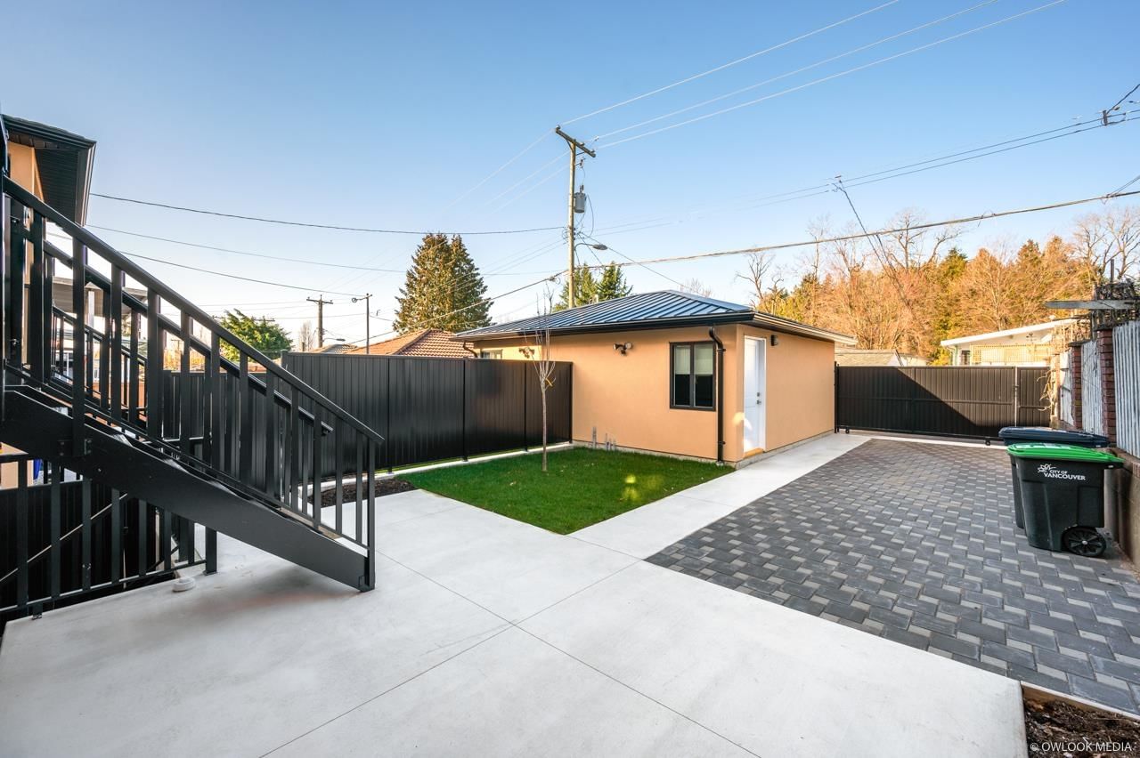 Listing Image 21