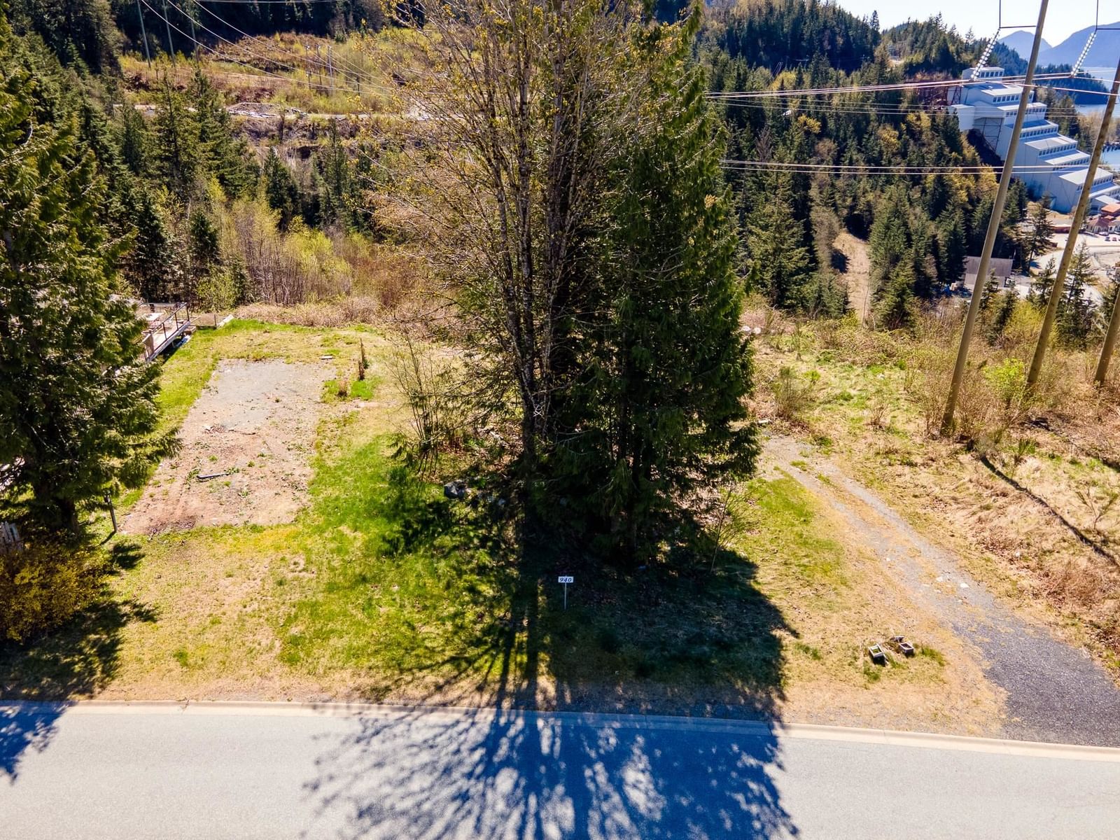 Listing Image 11
