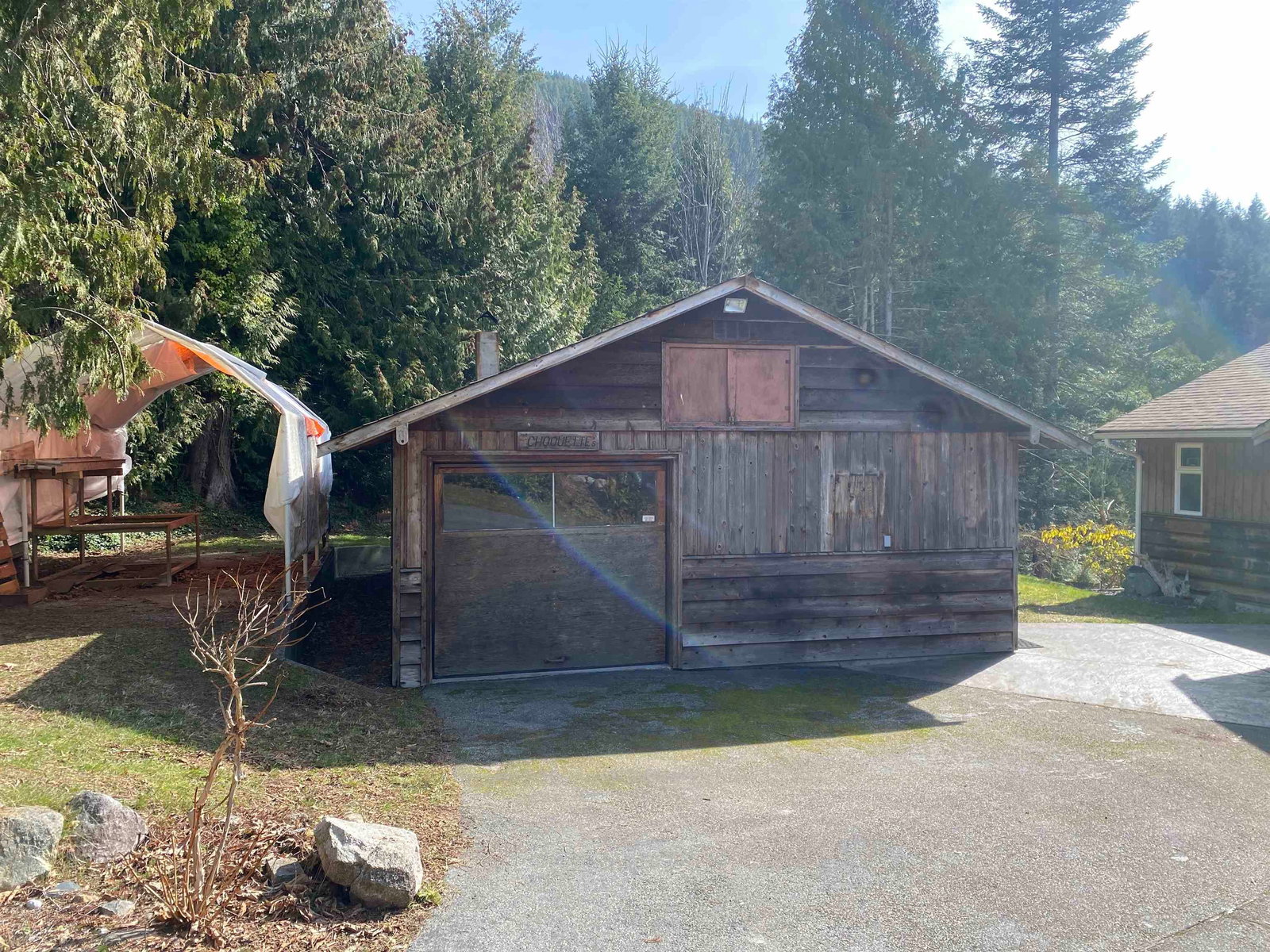 Listing Image 4