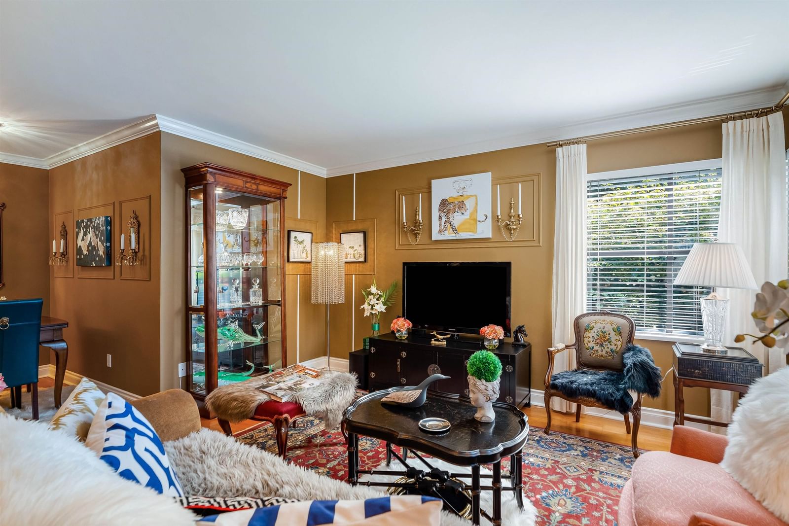 Listing Image 15