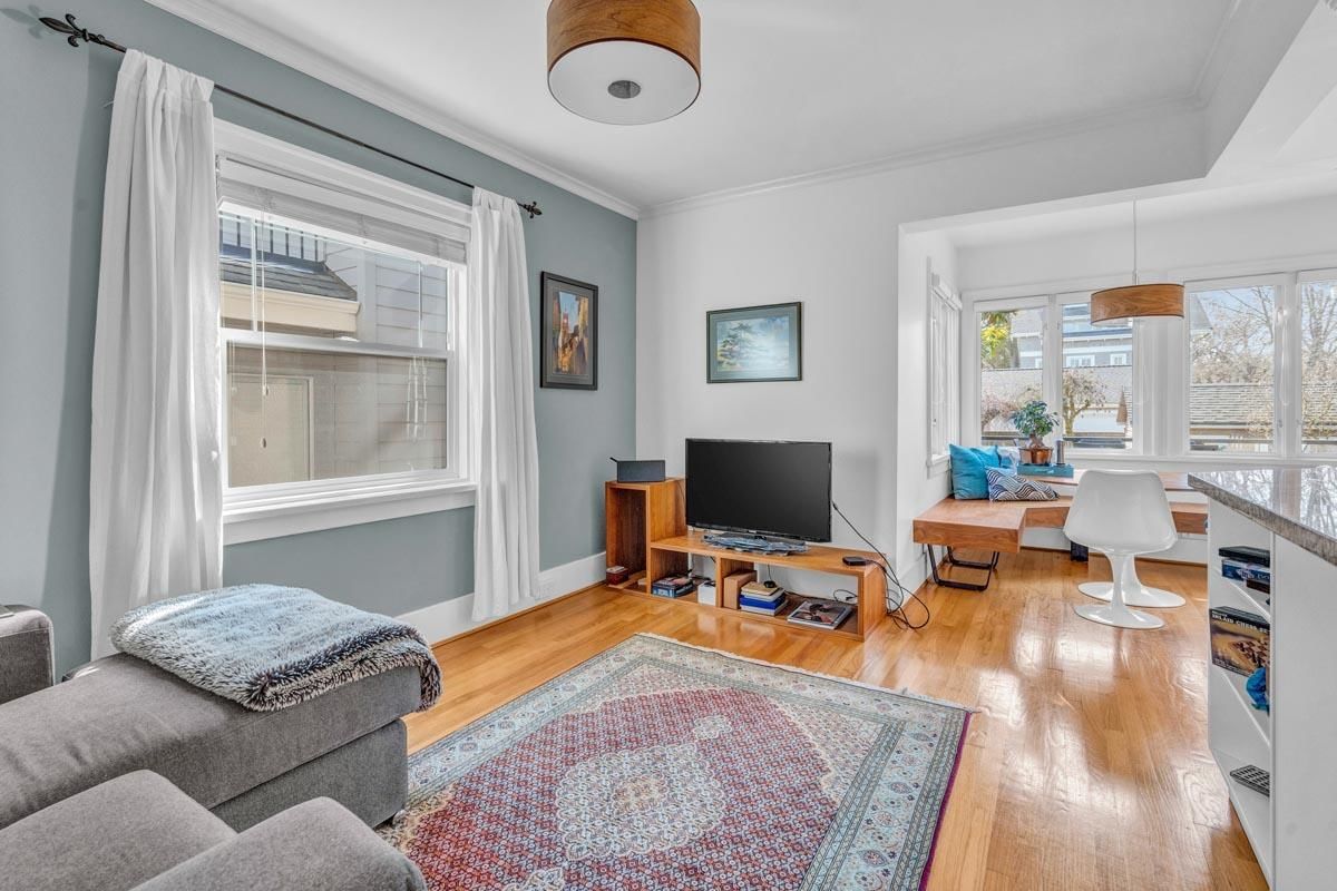 Listing Image 11
