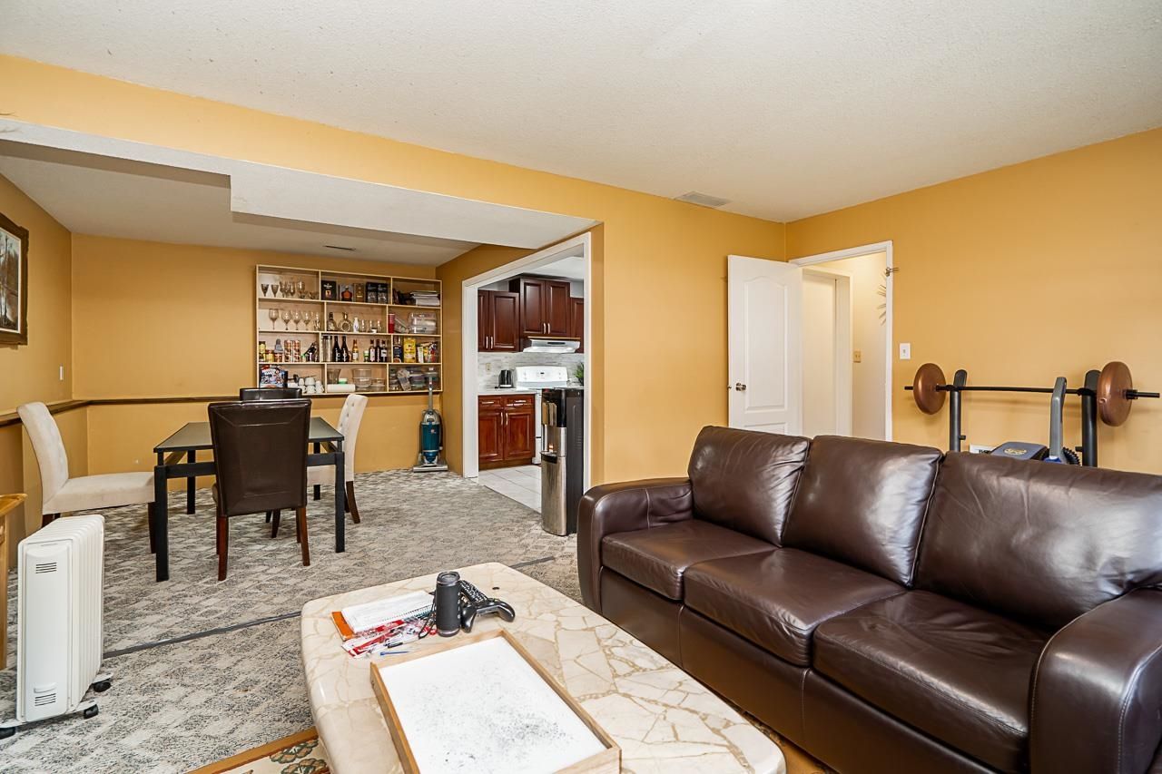 Listing Image 20