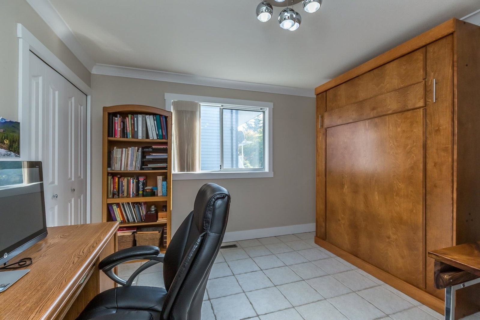 Listing Image 19