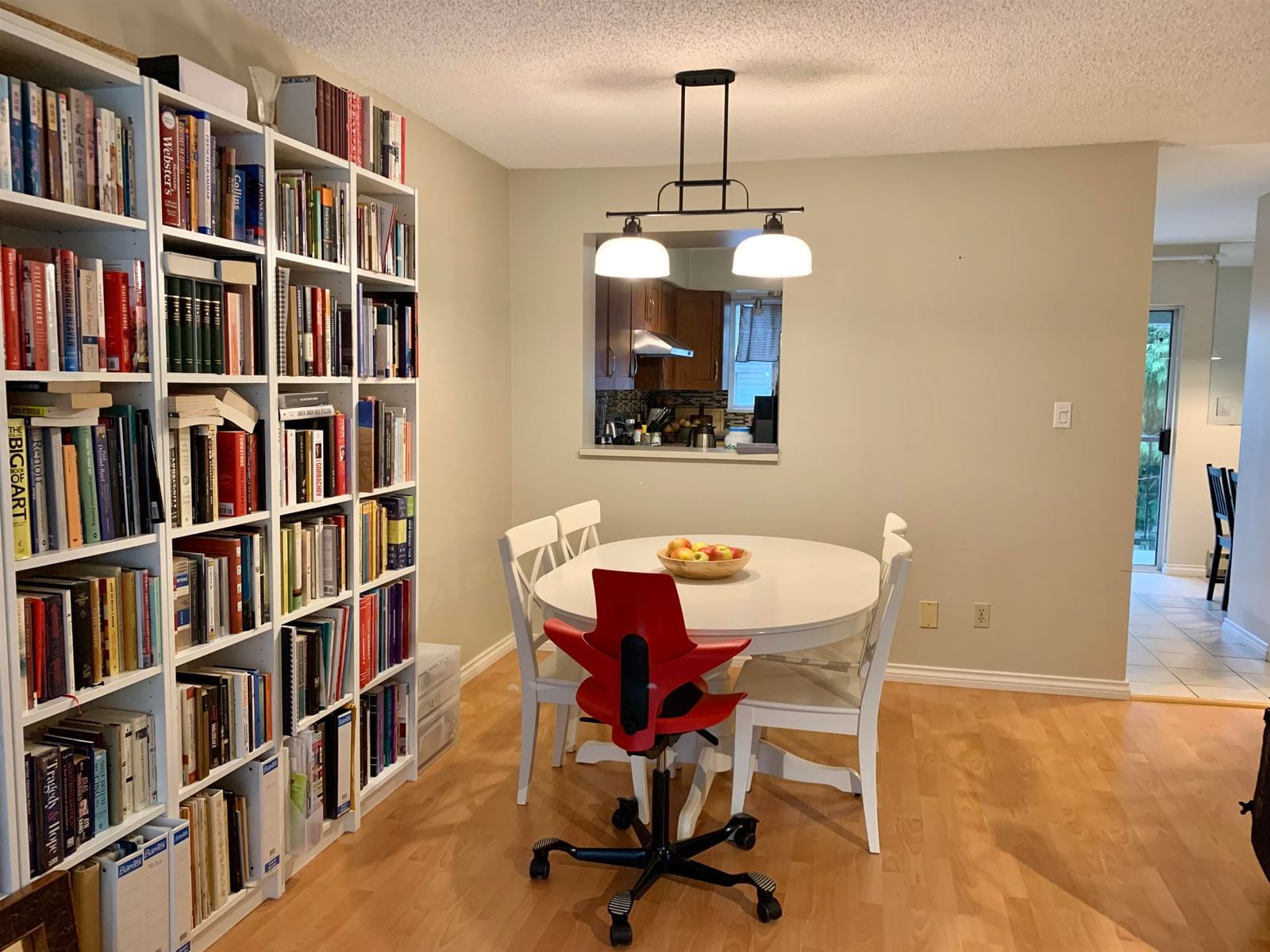 Listing Image 11