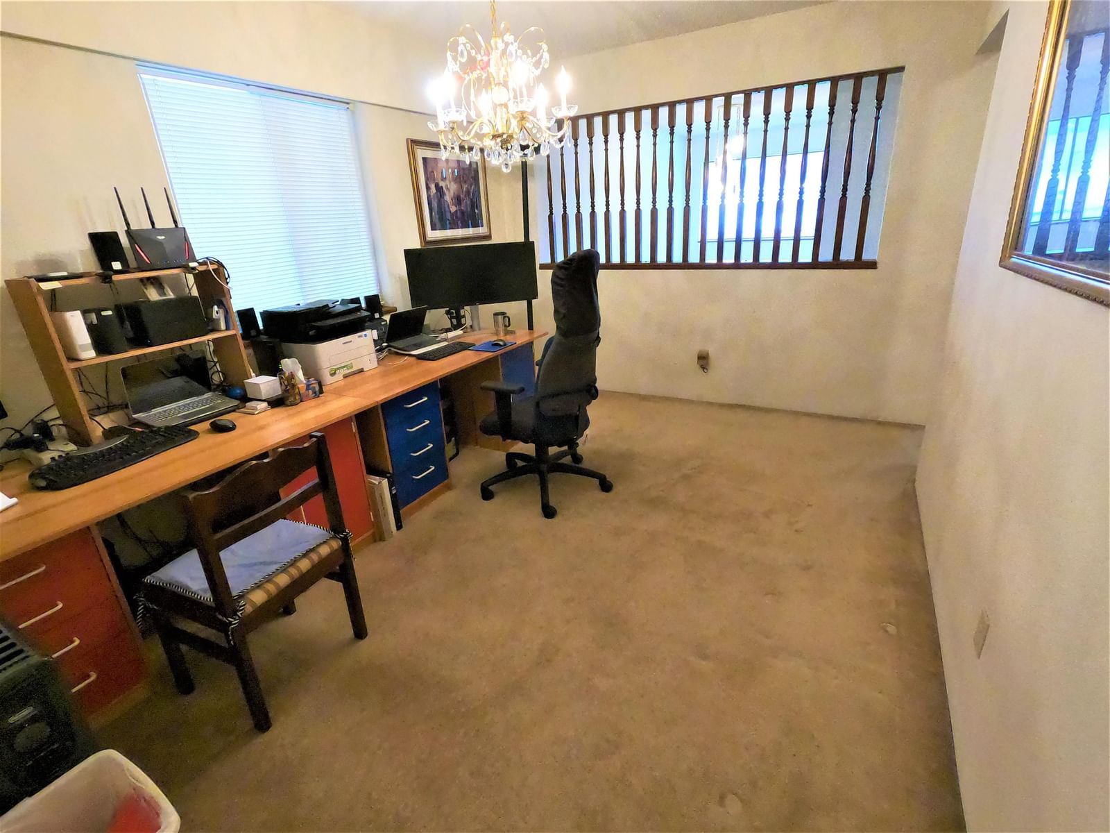 Listing Image 4