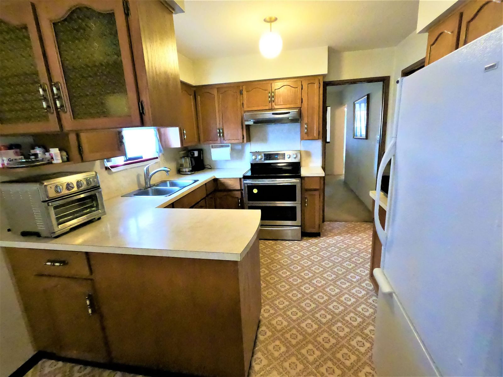 Listing Image 6