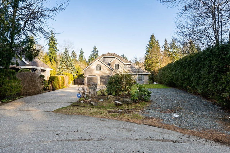 4570 Maysfield Crescent, Langley, V3A 4M1 | Image 2