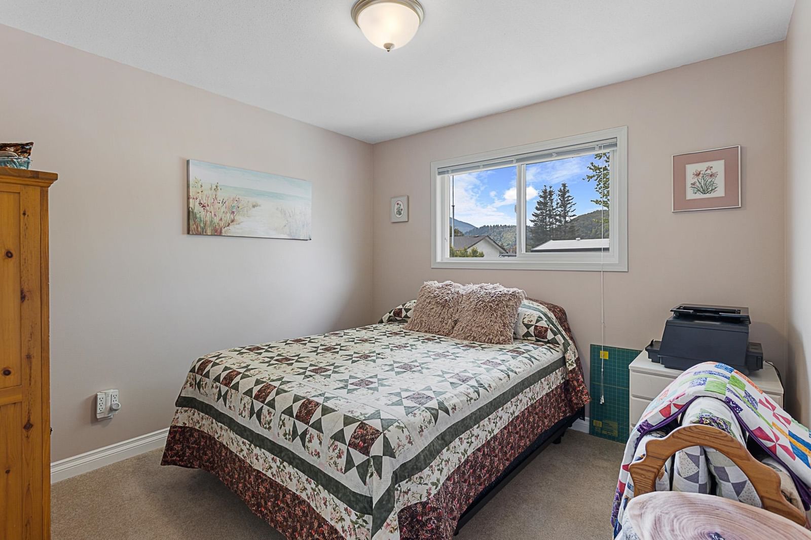 Listing Image 7