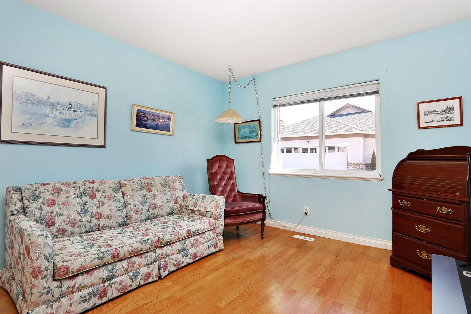Listing Image 16