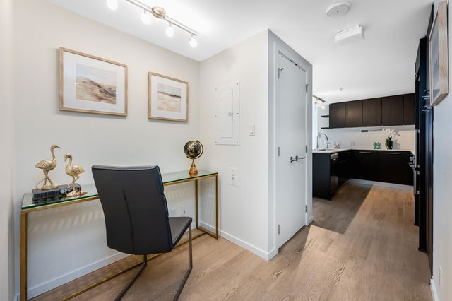 1605 - 7888 Ackroyd Road