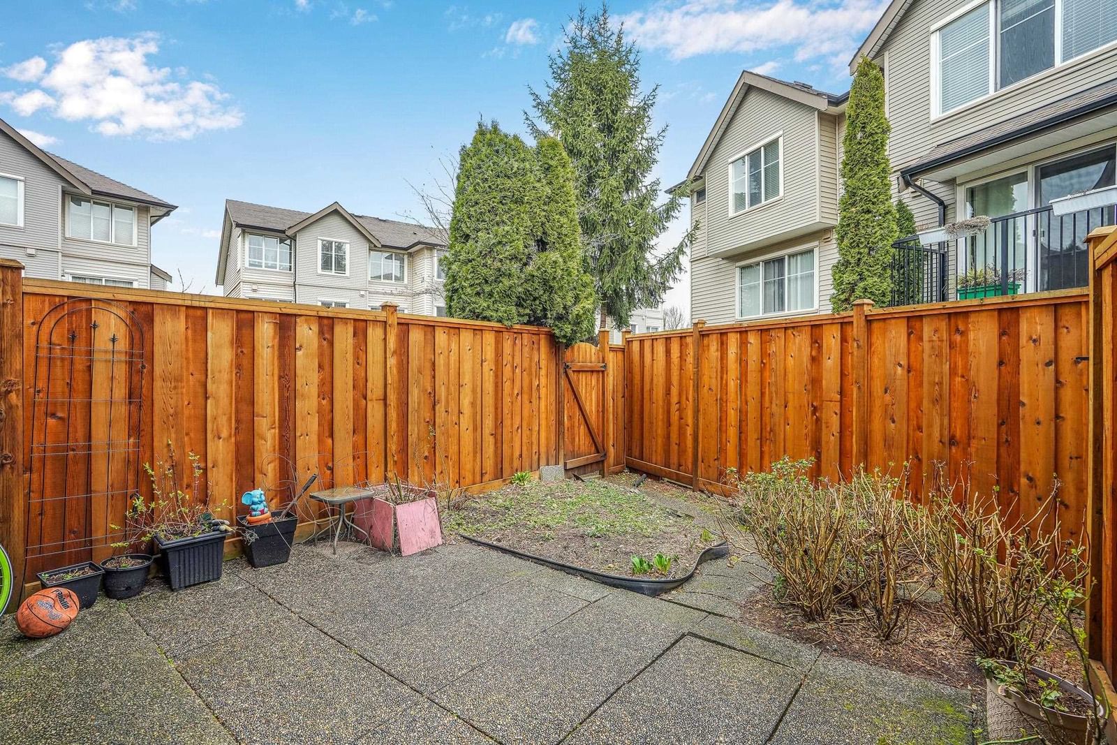 Listing Image 9
