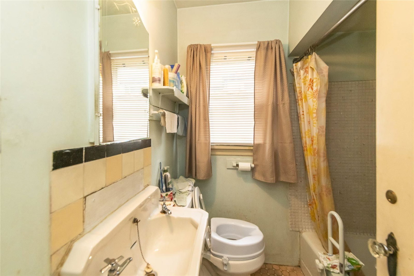Listing Image 18