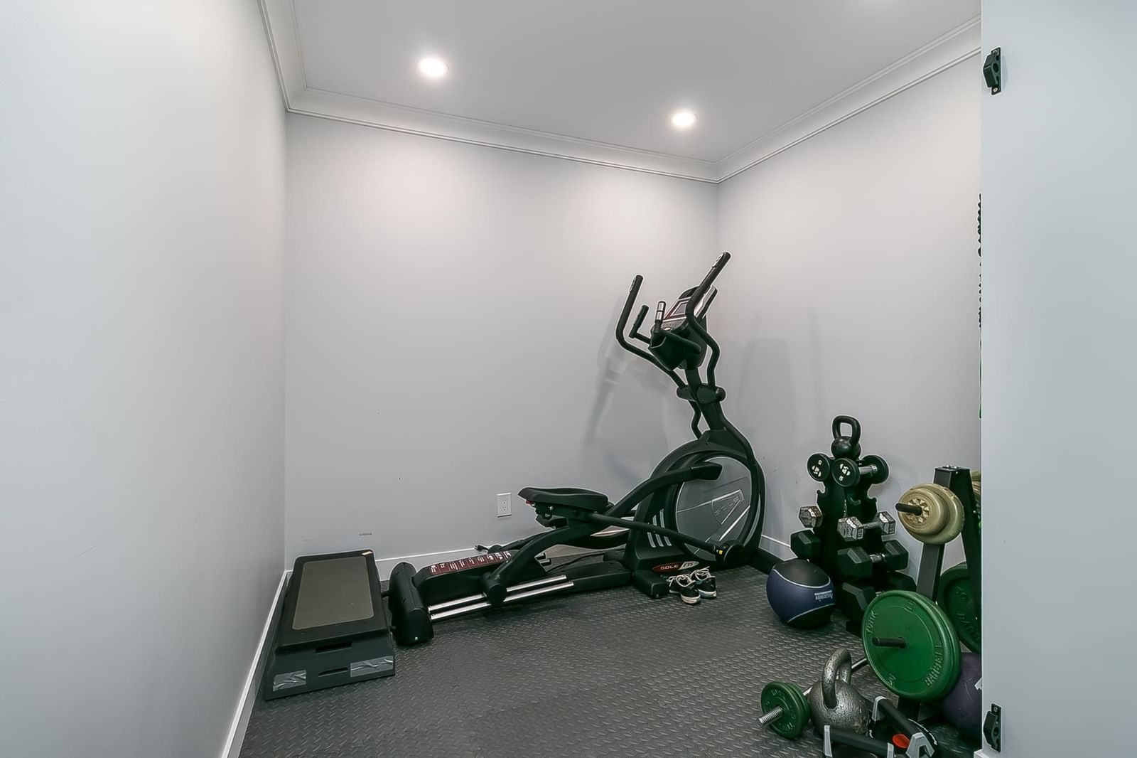 Listing Image 22