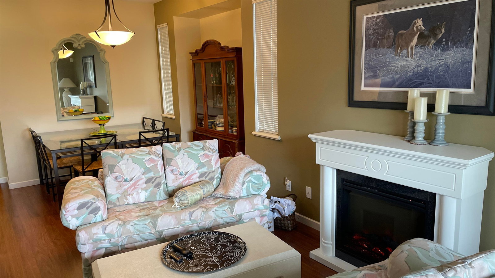 Listing Image 12