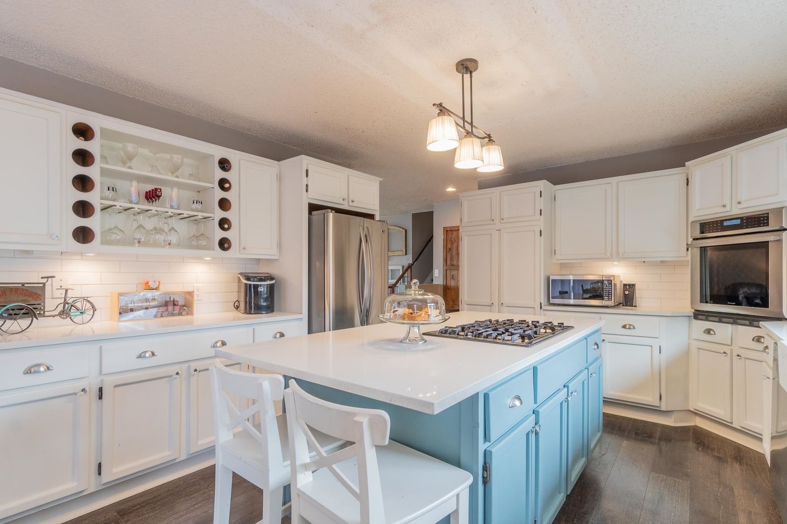 Listing Image 10